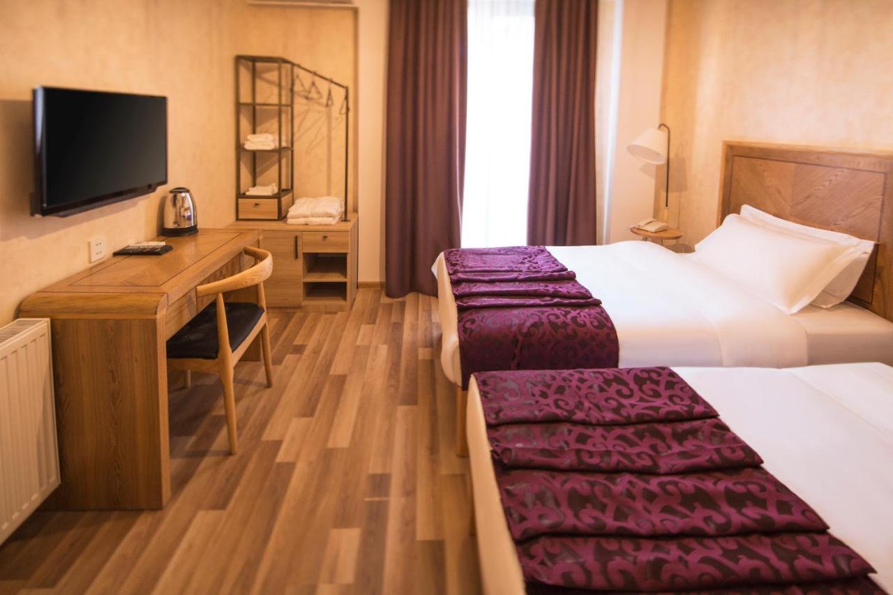 Hotel Ornament Boutique 4*